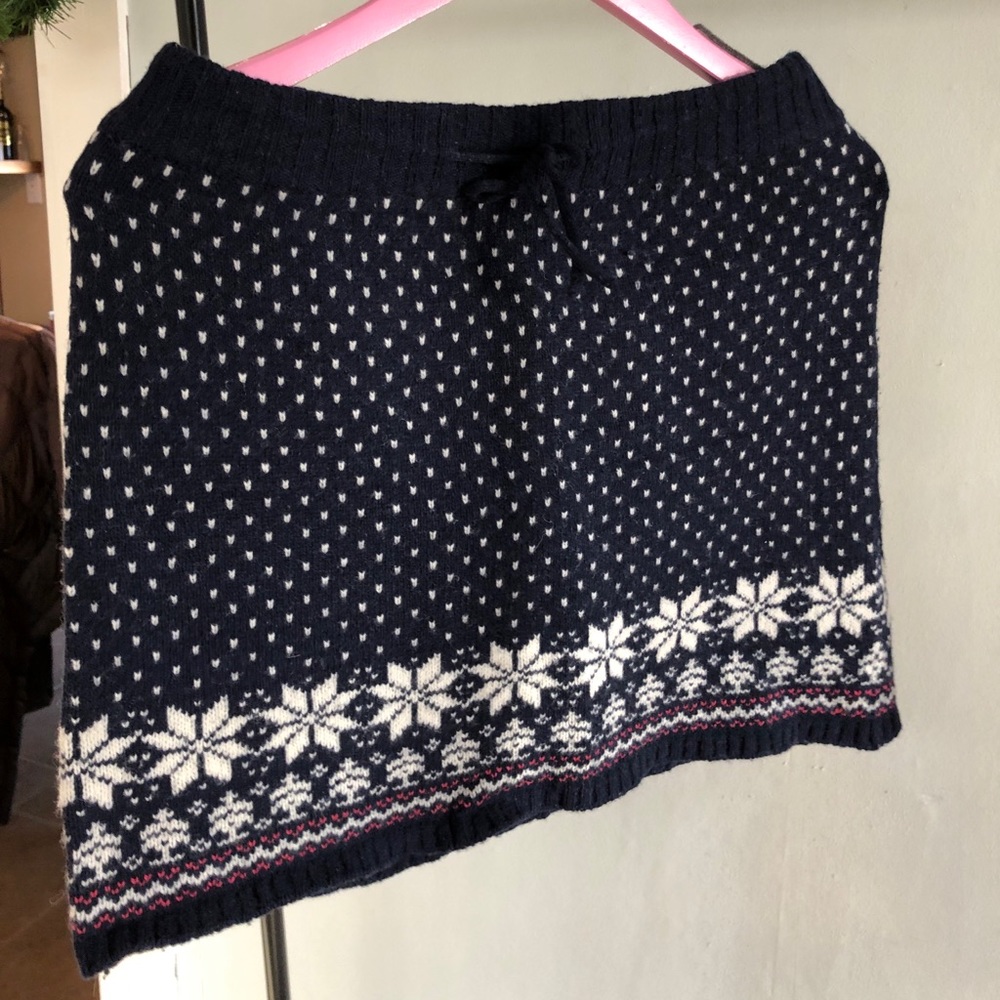 Mini winter wool skirt